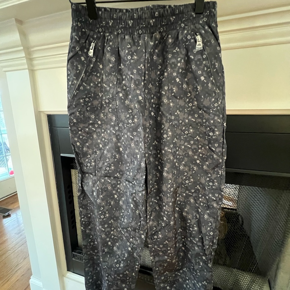 Varley Joggers Beckett Pants Anthropologie Size Small - Picture 12 of 13